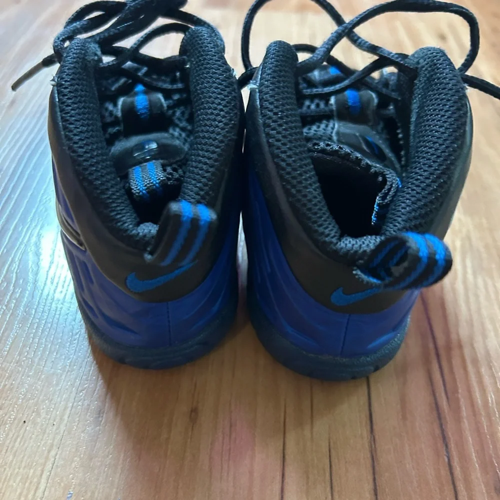 Nike 8C Kids Blue and Black Sneakers little posite Royal Blue Shoes